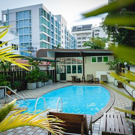 Ruamchitt Travelodge Bangkok Exterior foto