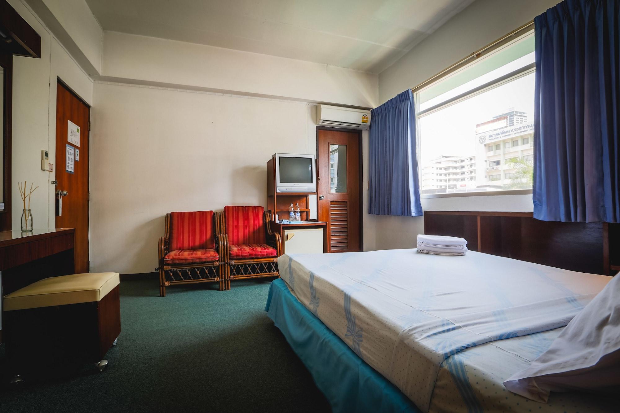 Ruamchitt Travelodge Bangkok Exterior foto