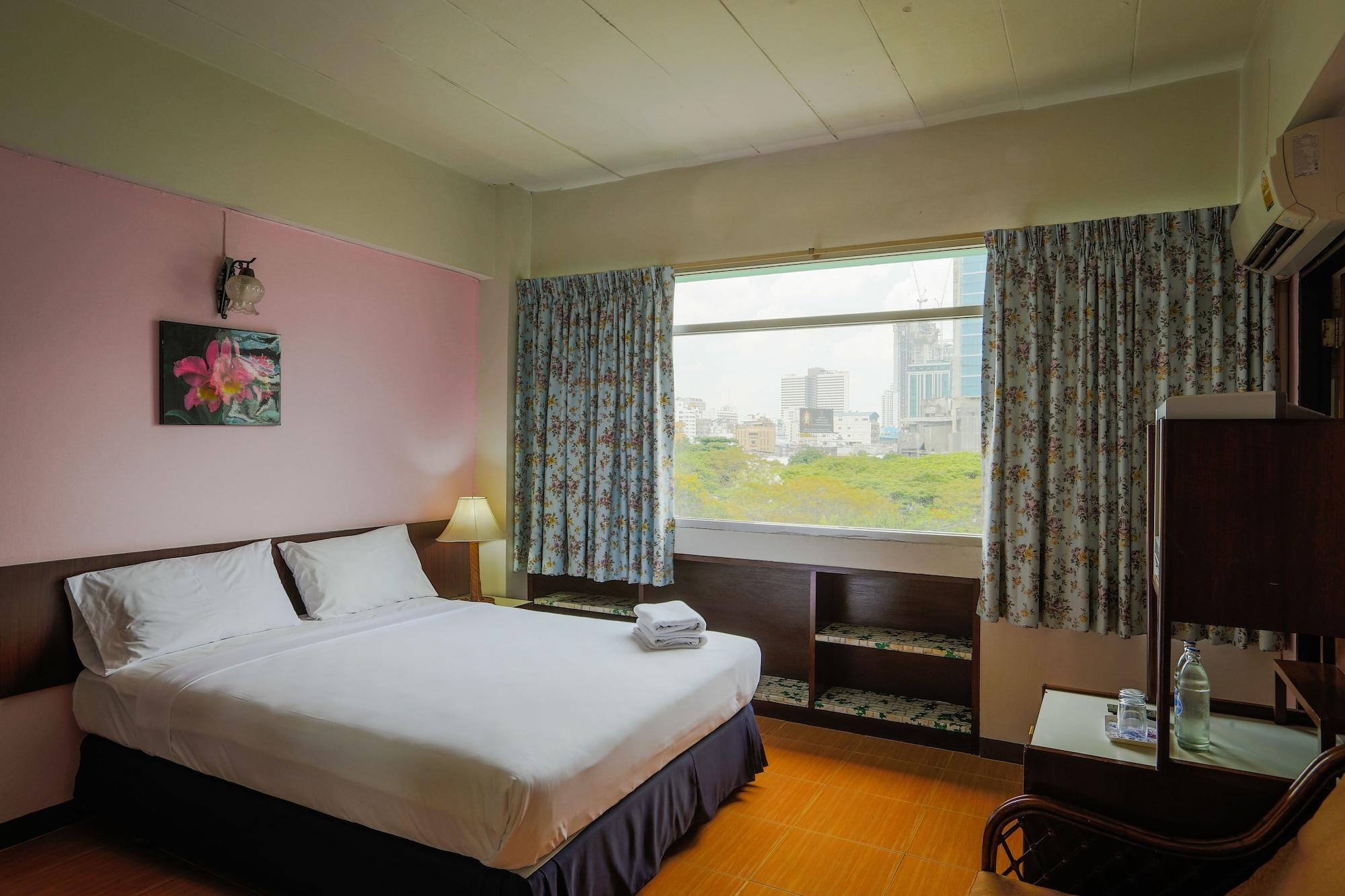 Ruamchitt Travelodge Bangkok Exterior foto
