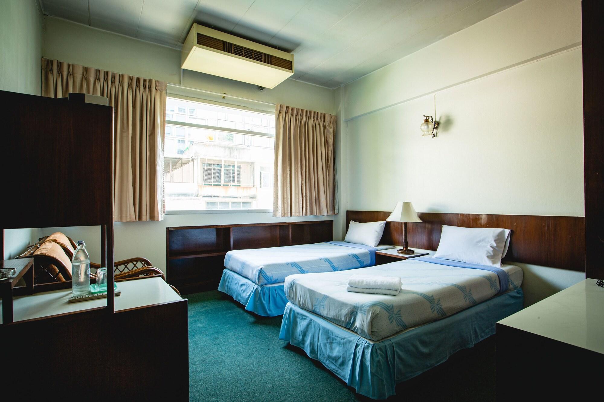 Ruamchitt Travelodge Bangkok Exterior foto