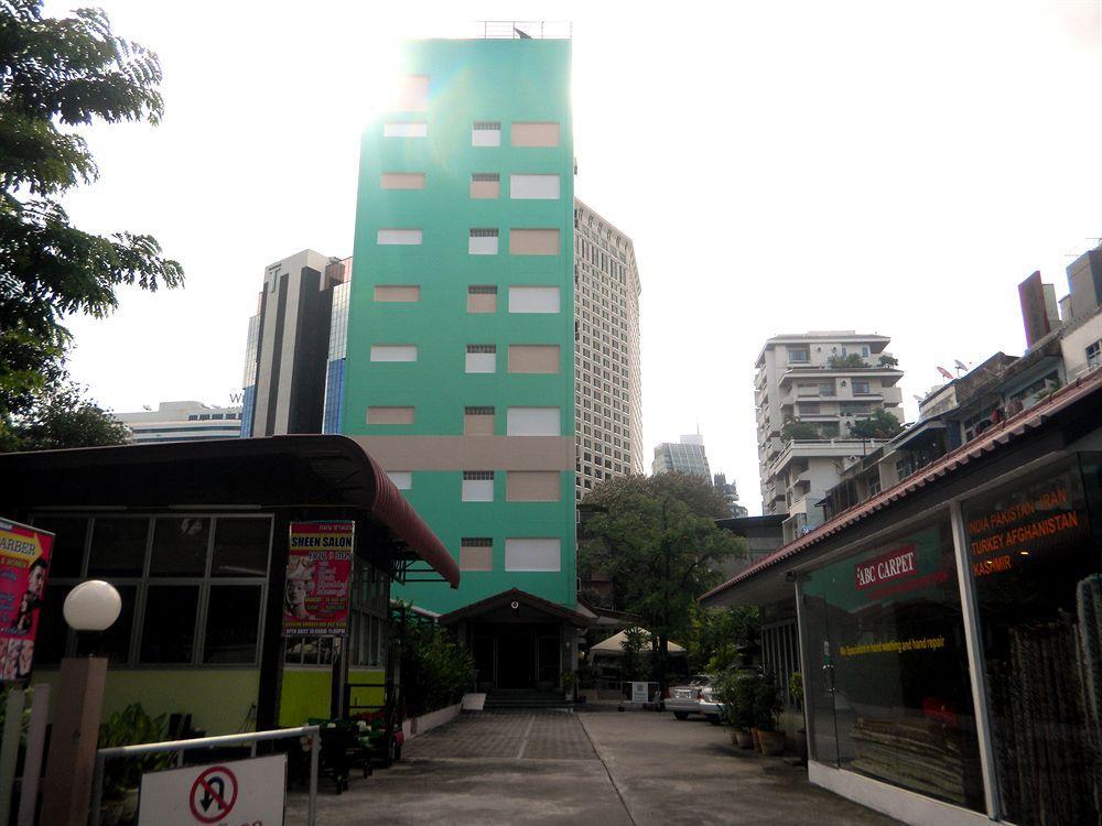 Ruamchitt Travelodge Bangkok Exterior foto