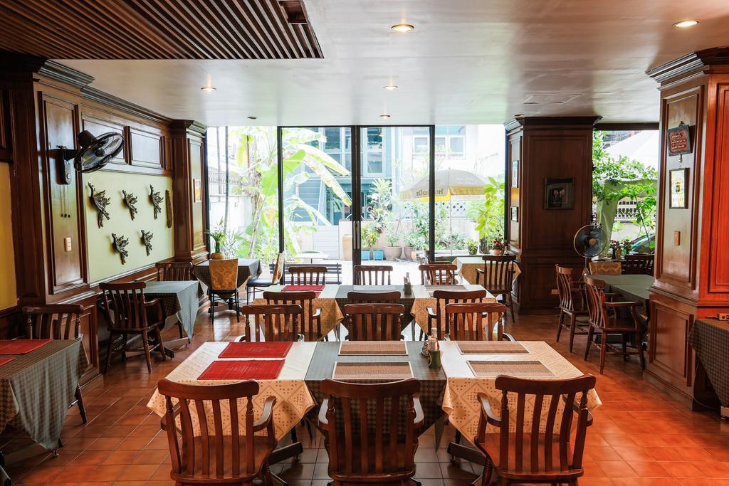 Ruamchitt Travelodge Bangkok Exterior foto