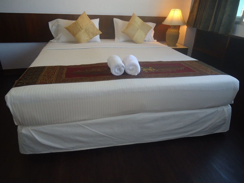 Ruamchitt Travelodge Bangkok Exterior foto